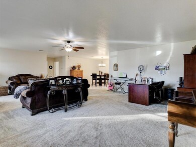 4414 Bobbie Ann Dr, Granbury, TX 76049 - photo 6