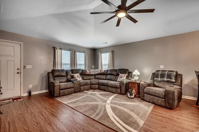 817 Benchmade Rd, Conway, SC 29527 - photo 3