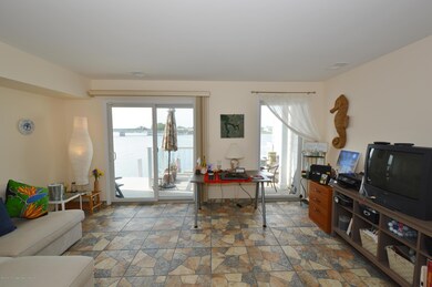 FIRST FLOOR FAMILY ROOM