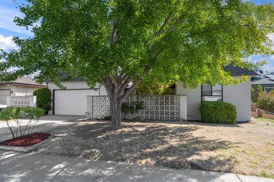 2975 Paula Dr, Clovis, CA 93612 - photo 3