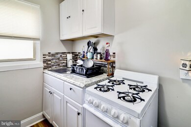 201 Packard Ave, Glen Burnie, MD 21061 - photo 4