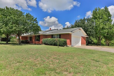 700 Aspen Rd, Gainesville, TX 76240 - photo 4
