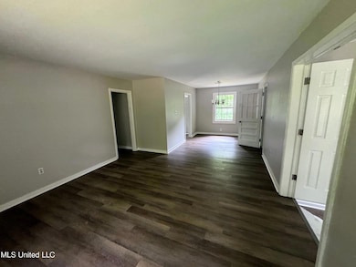 521 N Park Ln, Jackson, MS 39206 - photo 2