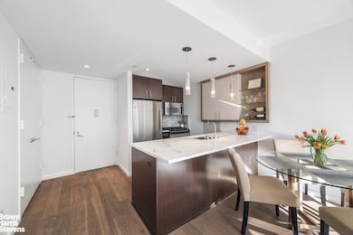 The Lumiere unit 6J, New York, NY 10019 - photo 3