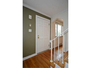 Entry/Foyer.