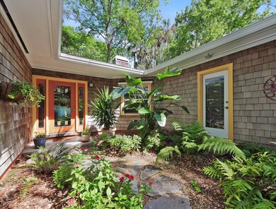 Courtyard Tropical Entry
