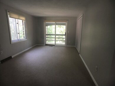 12 Crawford Ln unit U11, Nashua, NH 03063 - photo 7