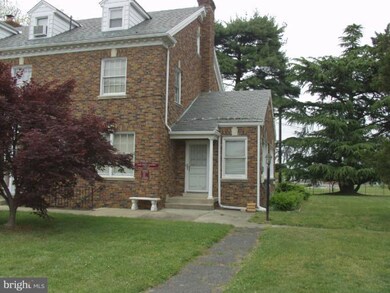 5509 Old Silver Hill Rd, District Heights, MD 20747 - photo 6