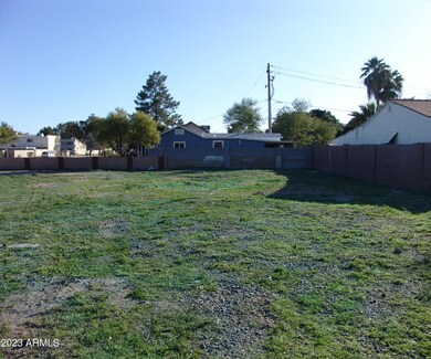 VIEW FROM FRONT CENTER OF LOT MLS DSC068