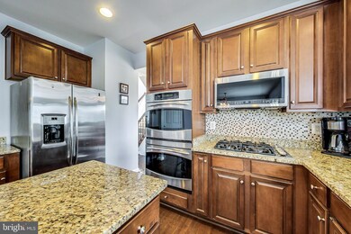16185 Eagle Beak Cir, Woodbridge, VA 22191 - photo 4