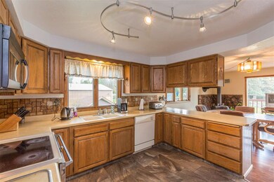 22602 N Perry Rd, Colbert, WA 99005 - photo 5