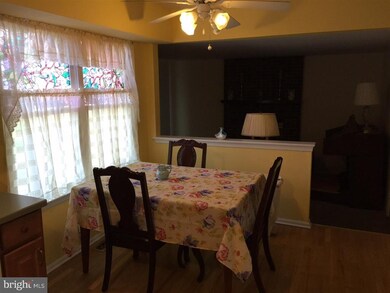 135 Mendham Dr, North Wales, PA 19454 - photo 6