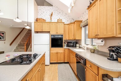 21 Clara Belle Rd, East Falmouth, MA 02536 - photo 5