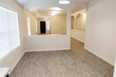 1709 Oriole St, Ennis, TX 75119 - photo 5