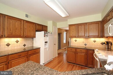 1577 Brass Lantern Way, Reston, VA 20194 - photo 6