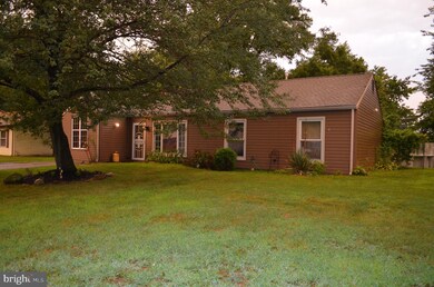 112 Wisteria Ln, Penns Grove, NJ 08069 - photo 2