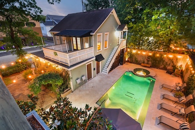 1301 Arlington St, Houston, TX 77008 - photo 2