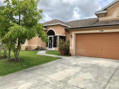 738 SE Lansdowne Ave, Port Saint Lucie, FL 34983 - photo 3