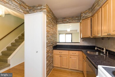 10536 Jason Ln, Columbia, MD 21044 - photo 7