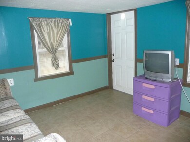 5433 Taussig Rd, Bladensburg, MD 20710 - photo 6