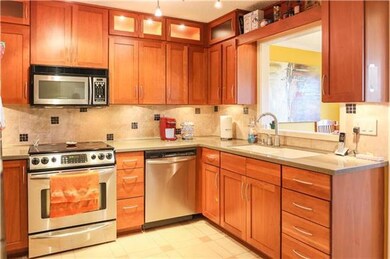 5804 Park Cir, Shawnee, KS 66216 - photo 5