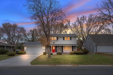 9012 47 1 2 Ave N, Minneapolis, MN 55428 - photo 5