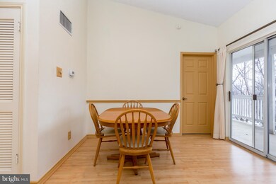1534 Lincoln Way unit 302, McLean, VA 22102 - photo 3