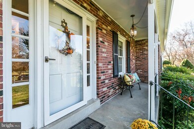 17817 Howe Dr, Olney, MD 20832 - photo 4