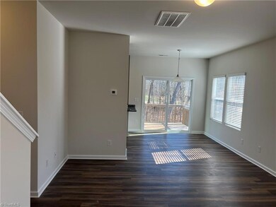 119 Stockbridge Ln, Statesville, NC 28625 - photo 2