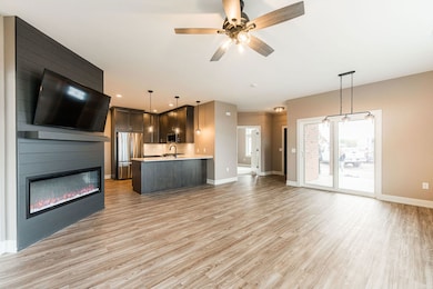 563 Stearn Dr unit 563, Genoa, IL 60135 - photo 2