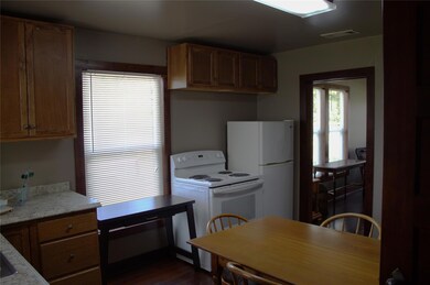 1200 Reese Ln, Azle, TX 76020 - photo 6