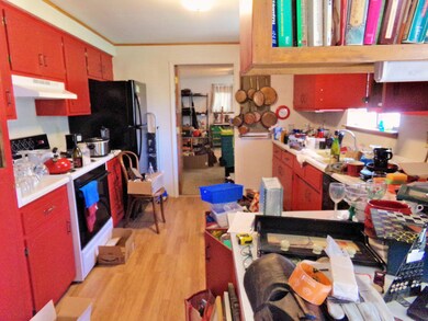 453 NE 12th St, Grants Pass, OR 97526 - photo 4