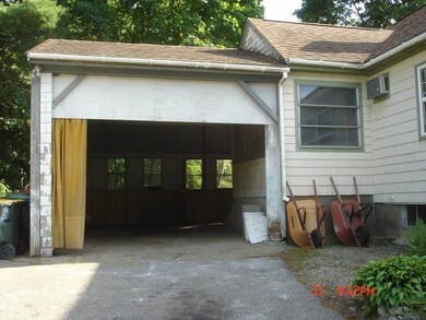 724 Washington St, Franklin, MA 02038 - photo 5