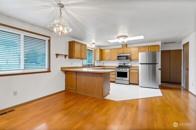 2004 SW 353rd Place, Federal Way, WA 98023 - photo 4