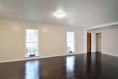 2013 Robinhood Rd, Albany, GA 31707 - photo 7