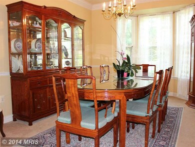 8512 Wispy Branch Ct, Laurel, MD 20723 - photo 4