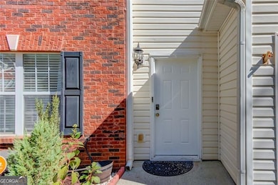 1811 Hayden Mill Ct, Lawrenceville, GA 30043 - photo 3