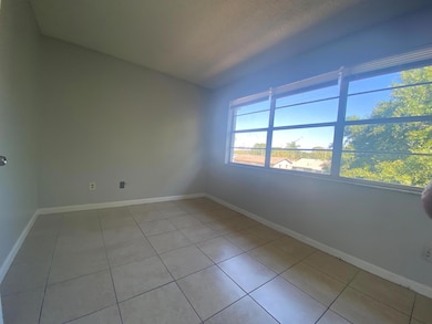 3206 Louisiana Ave unit 6, Fort Pierce, FL 34947 - photo 7