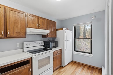 135 Wellington Dr, Farmington, CT 06032 - photo 6