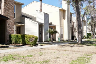 7809 Challie Ln unit 7809, Houston, TX 77088 - photo 3