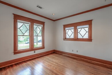 1512 Arlington St, Houston, TX 77008 - photo 4