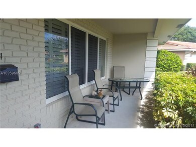 COVERED FRONT PORCH