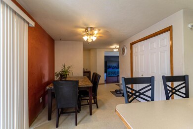 158 Woodridge Dr, Central Point, OR 97502 - photo 7