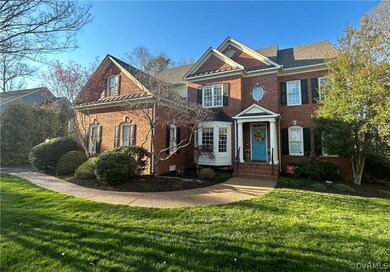 View of front of house featuring a front lawn
