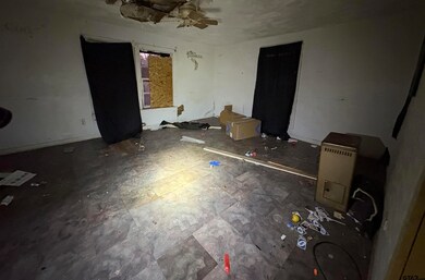 318 Terry St, Pittsburg, TX 75686 - photo 7