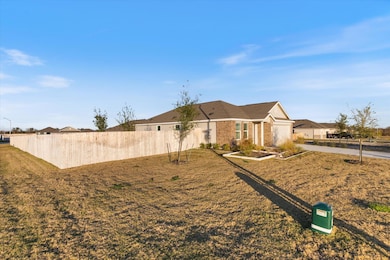 1200 Canyon Turn Dr, Troy, TX 76579 - photo 3