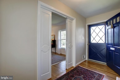 7407 Lanham Rd, Falls Church, VA 22043 - photo 2