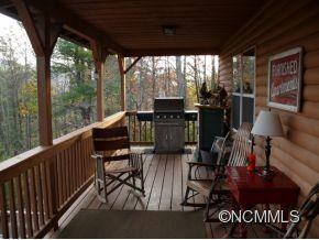 upper deck off kitchen