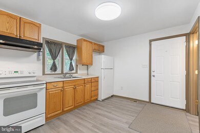 41 Roosevelt St, Paulsboro, NJ 08066 - photo 7