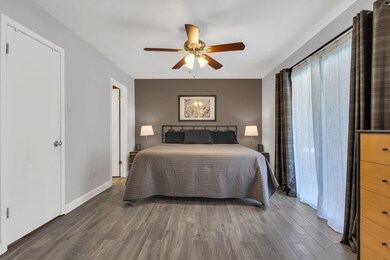 Large Master Ensuite with private bath